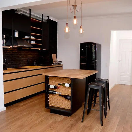 Industrial Chic Haven With Location Апартамент